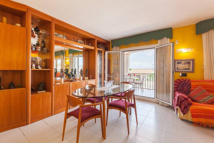 Maison de vacances « Villa Lilia » avec vue mer, piscine privée et Wi-Fi in Vilanova i la Geltrú, Garraf