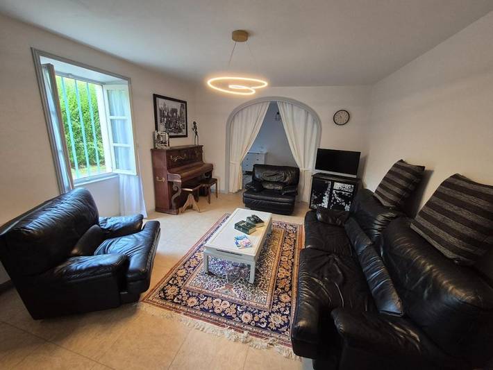 Location de vacances pour 4 personnes à Commelle-Vernay - 2