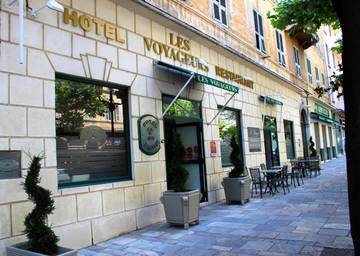 Hôtel pour 2 personnes, avec terrasse dans Gare De Bastia