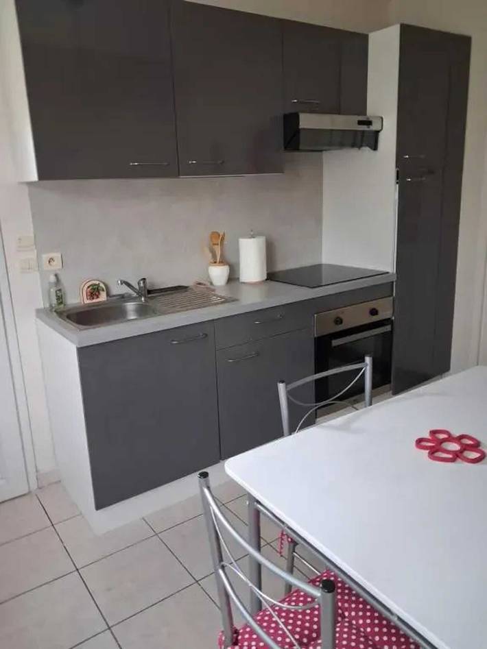 Ganze Wohnung, Helles Apartment mit Garten in Le Mans, 35 m², 2 Personen in Le Mans, Sarthe