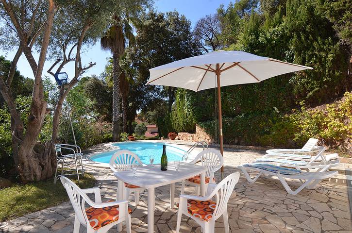 Casa rural para 5 personas, con terraza en Canyelles - 4