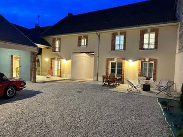 Location de vacances pour 8 personnes, avec terrasse à Chouilly
