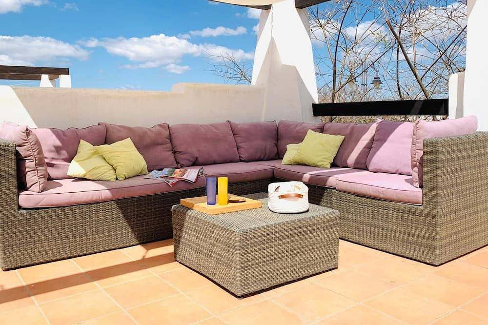 Entire apartment, Charming 2-bedroom apartment with Wifi, Ac in marvelous Alhama de Murcia in Alhama de Murcia, Murcia Inland