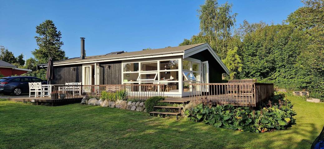 Ferieudlejning for 6 personer, med have i Rødvig