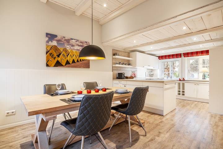 Ferienhaus für 4 Personen, mit Terrasse und Garten in Borgsum