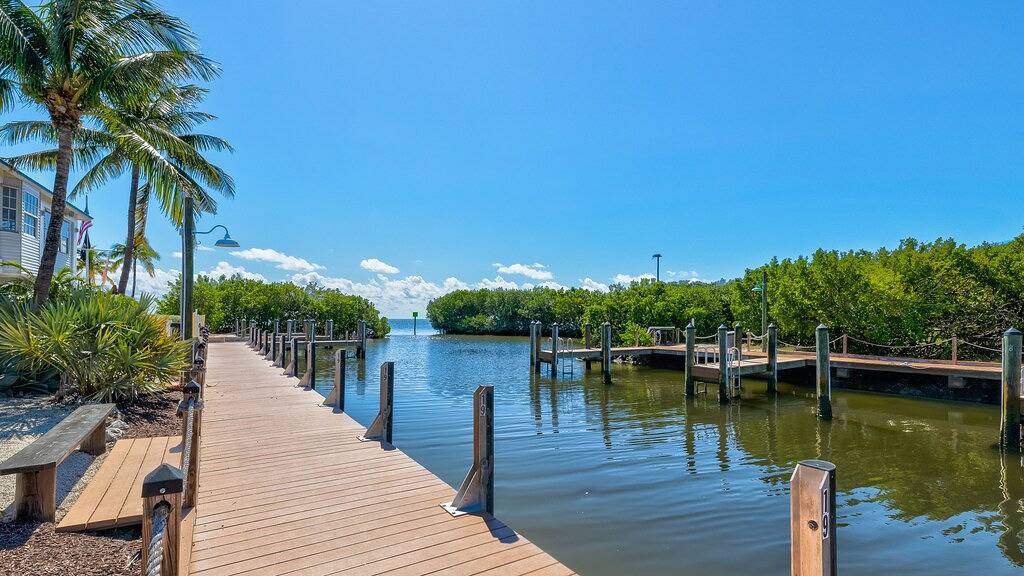 Ganze Wohnung, Relaxed Boho Vibes & Views [ Ocean Pointe 2315] in Tavernier, Monroe County