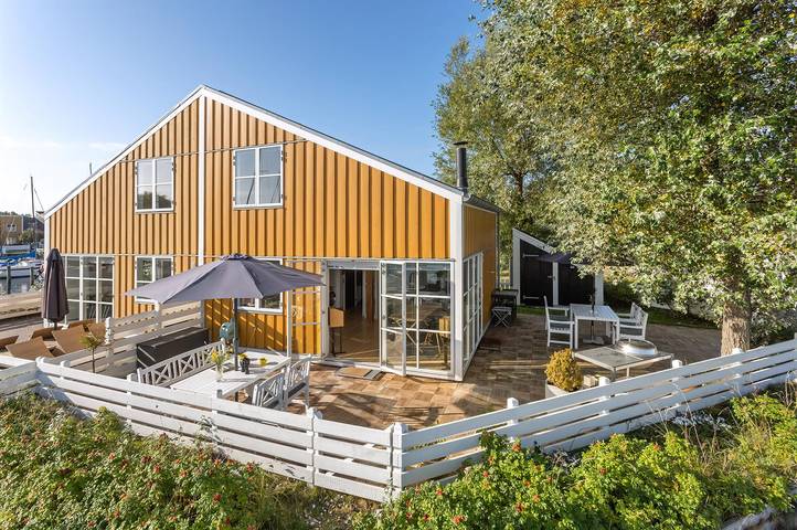 Ferieleilighet for 6 personer, med hage og terrasse i Ebeltoft