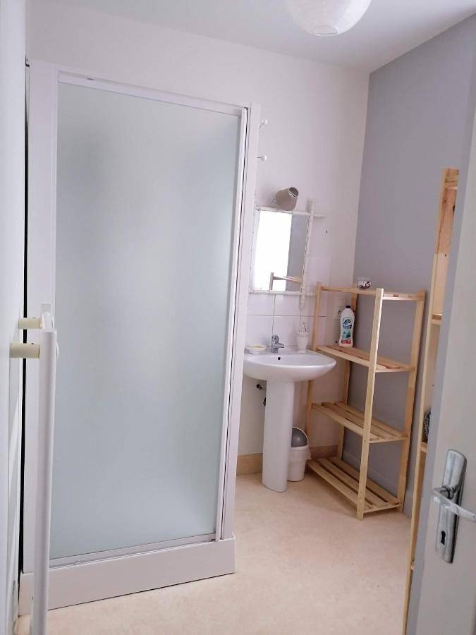 Gîte pour 8 personnes, avec balcon à Castéra-Verduzan - 3