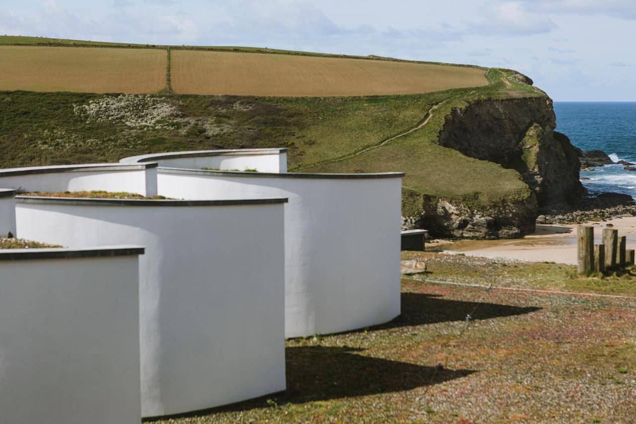 Just Right in Mawgan Porth, Cornwall