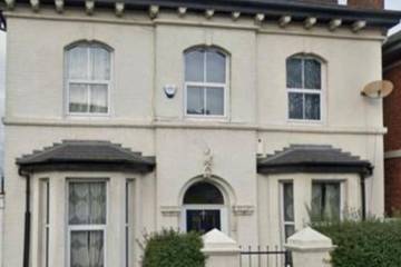 Holiday Rental for 14 People in Walsall, Birmingham Area, Photo 3