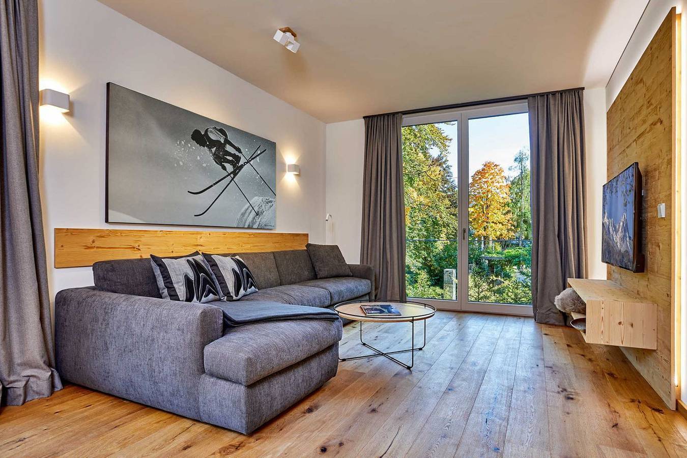 Ganze Wohnung, Parkchalet - erlesene Ferienwohnung im Grünen für einen Urlaub zu zweit in Garmisch-Partenkirchen, Bayerische Alpen