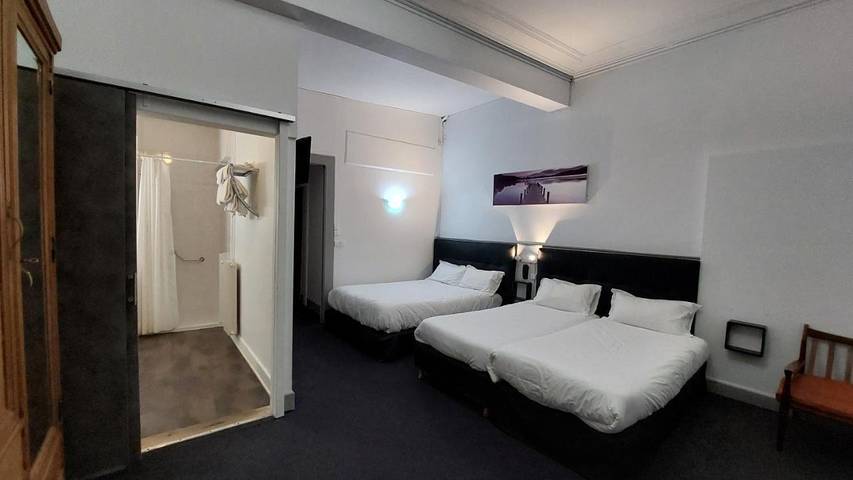 Hôtel pour 4 personnes, avec terrasse