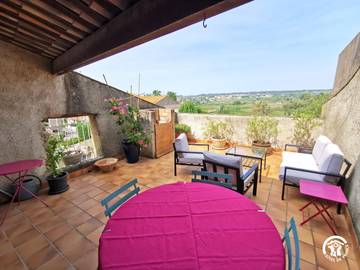 Gîte pour 4 personnes, avec terrasse, animaux acceptés dans l' Hérault
