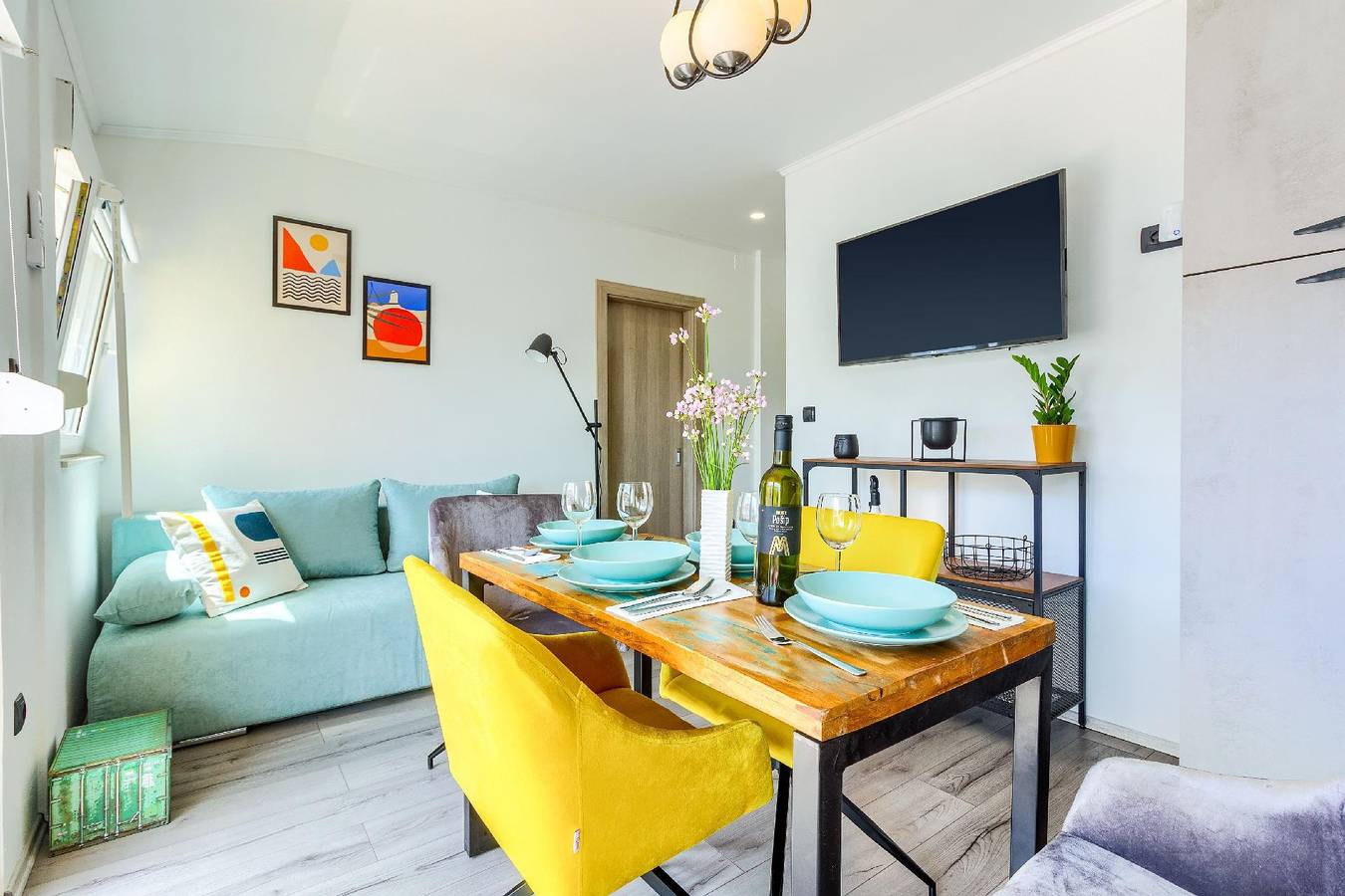 Ganze Ferienwohnung, Brandneue Design-Wohnung mit großer Terrasse in Kastel Stafilic, Kaštela
