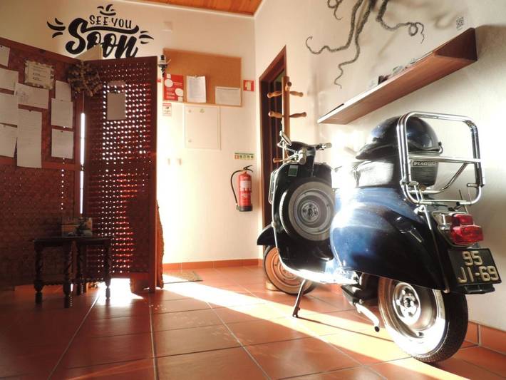 Hostel para 3 pessoas, com Vista em Zambujeira do Mar