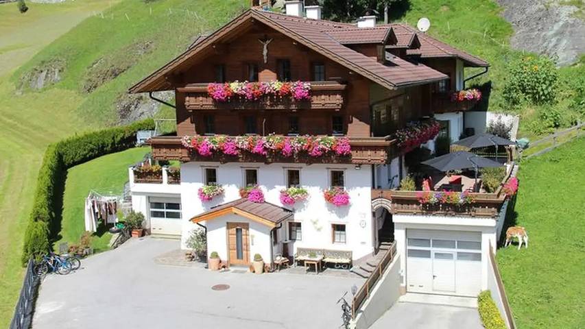 Ferienwohnung für 4 Personen, mit Garten und Balkon in Prägraten am Großvenediger