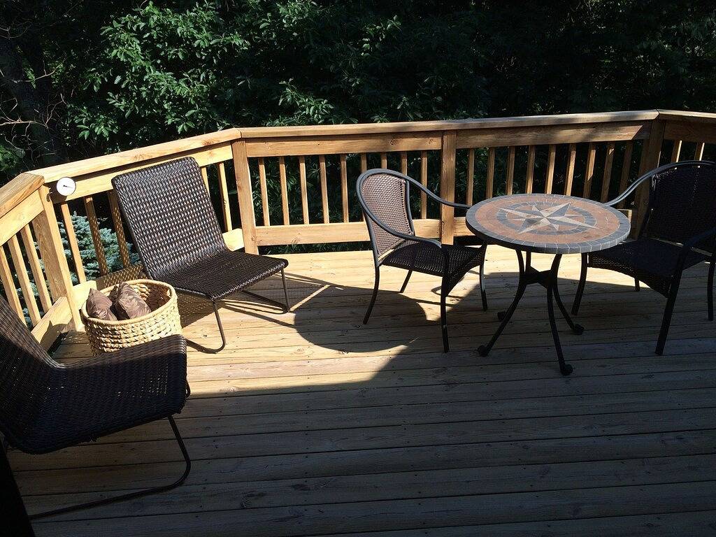 Zu Fuß zu Wanderwegen, Skipisten, Festivals, Restaurants und anderen Veranstaltungen in Wintergreen, Nelson County