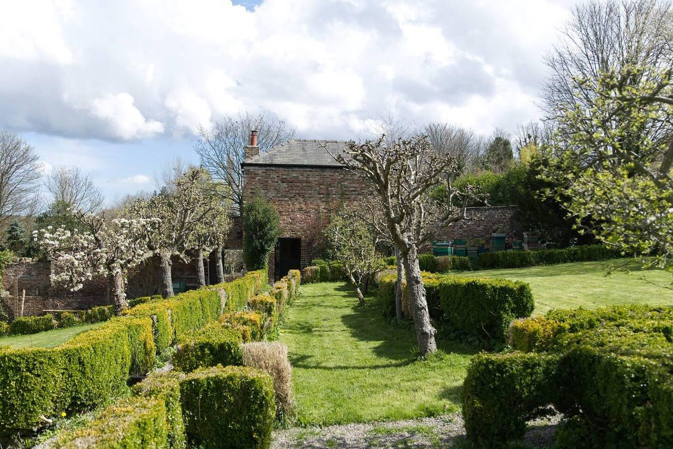 Cottage - Sleeps 2 - Garden - Parking in Gateshead