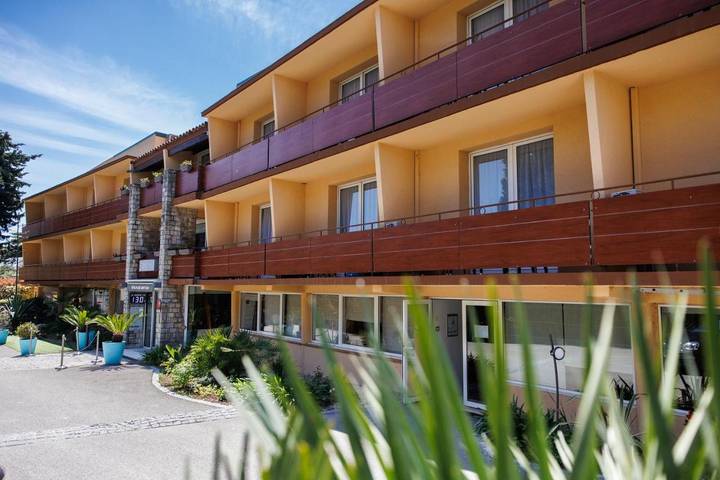 Hôtel pour 2 personnes, avec jardin et jacuzzi ainsi que sauna et piscine dans Plage Saint-Jean (La Ciotat) - 4