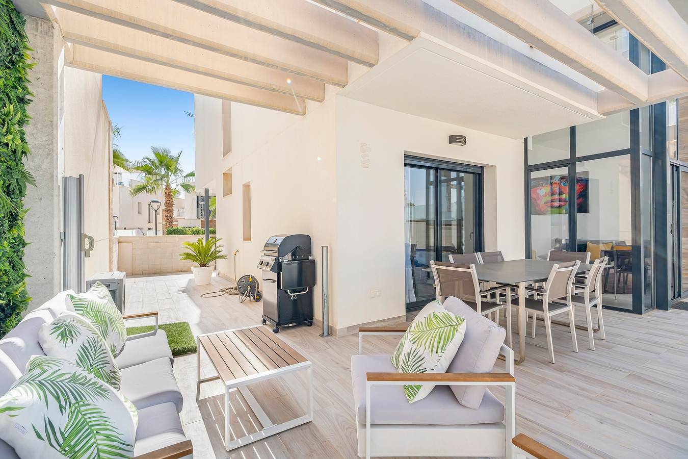 Villa "Belle" with Private Pool, Private Terrace and Wi-Fi in Lomas de Don Juan, Orihuela