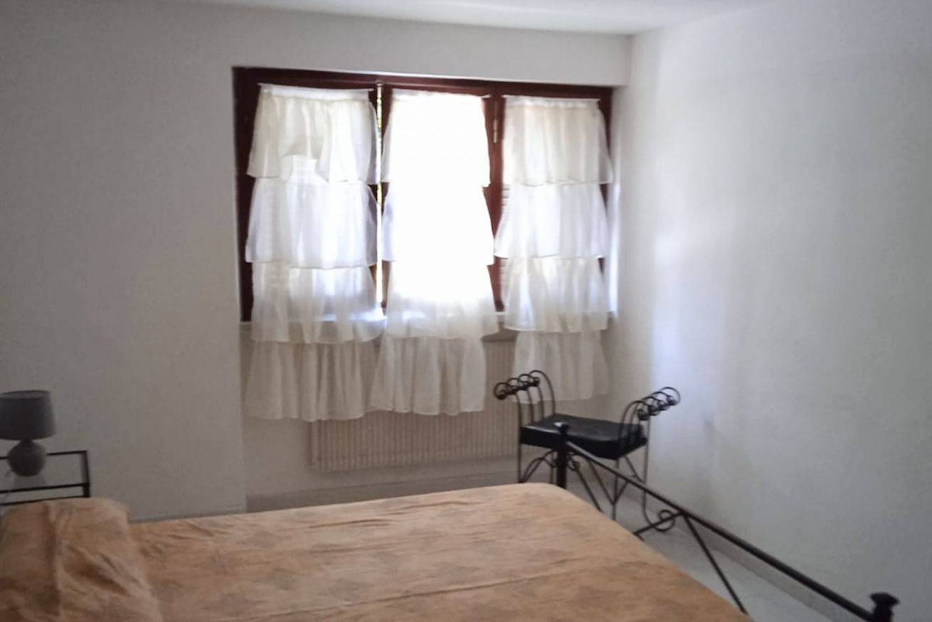 Entire apartment, Holiday Home Il Pontile Trilo 4 ground floor in Marina di Massa, Massa