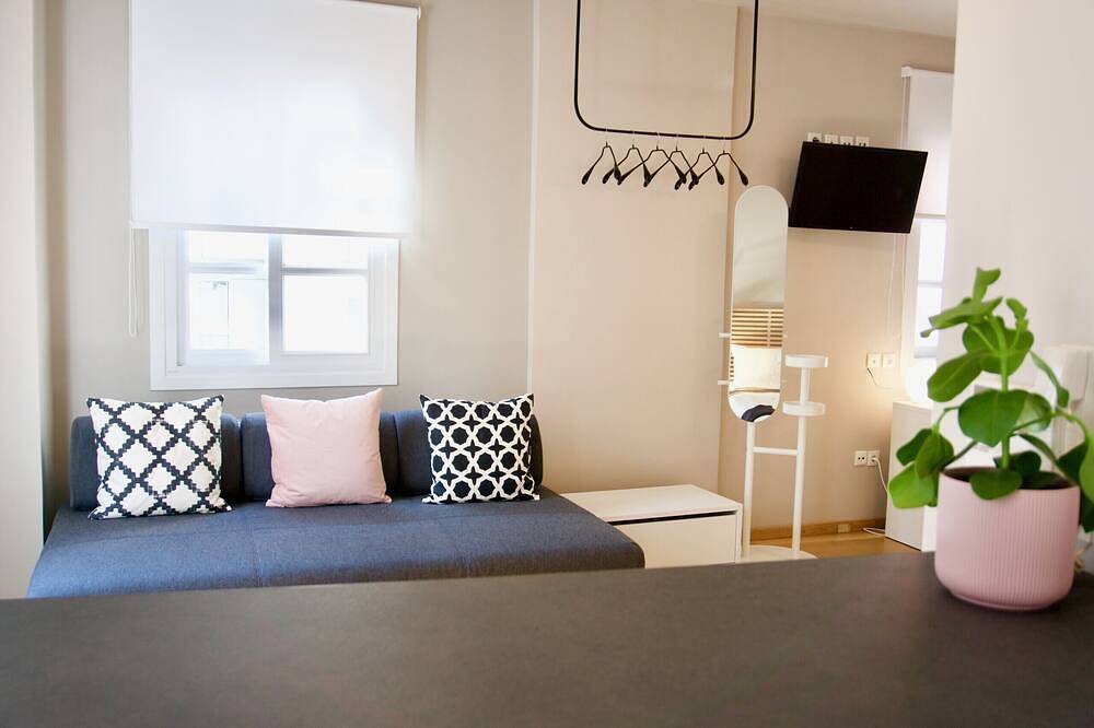 Entire apartment, Patroou 1·3 Amazing Cozy Studio·Whale in Central Section of Athens, Athens