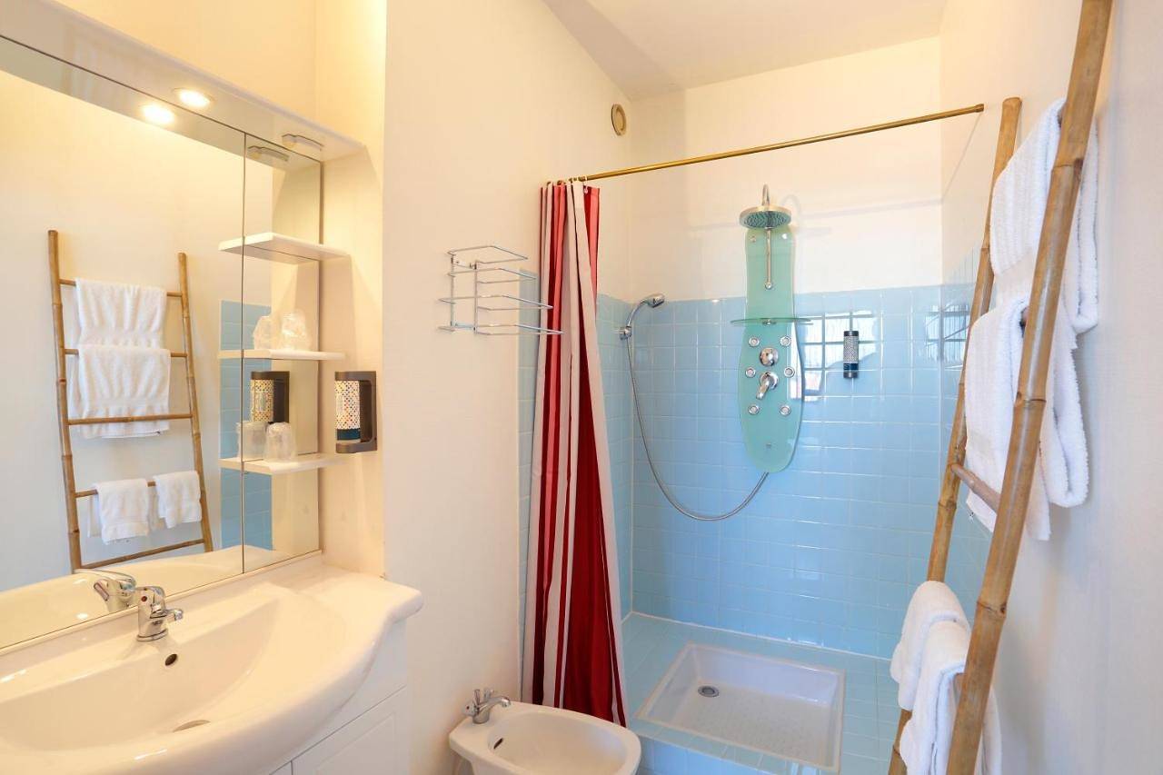 Twin Room in Pau, Béarn