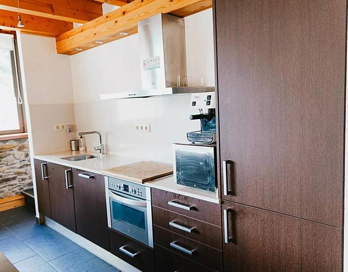 Chalet para 14 personas, con jacuzzi y balcón, Familias con niños en Pirineo Catalan - 4