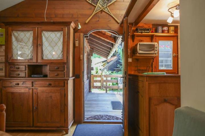 Chalet für 2 Personen, mit Terrasse in Französische Alpen - 2