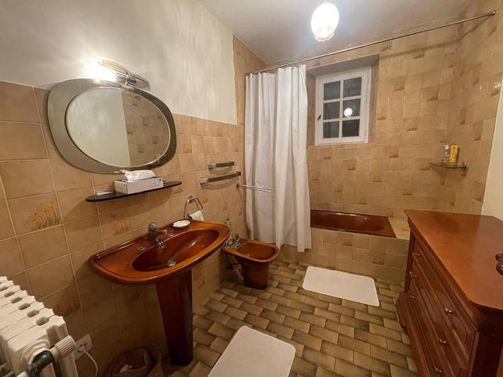 Location de vacances pour 4 personnes, avec terrasse ainsi que vue et jardin à Montaigu-de-Quercy - 3