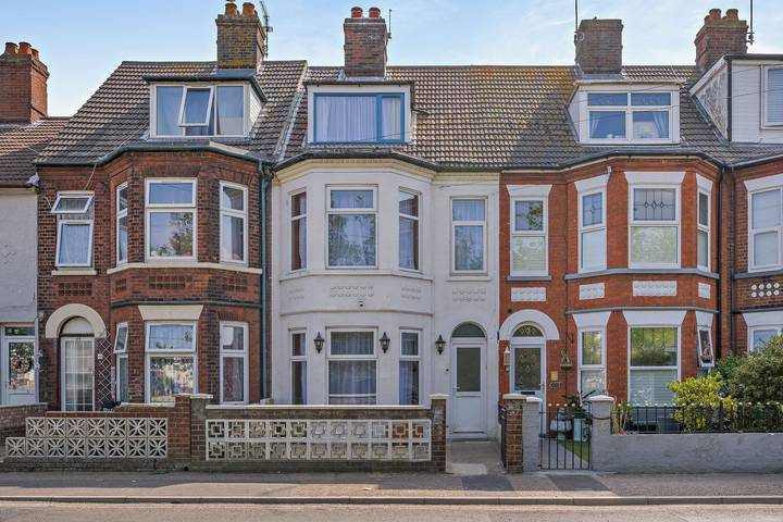 Host & Stay | Venetian Retreat in Great Yarmouth, The Broads