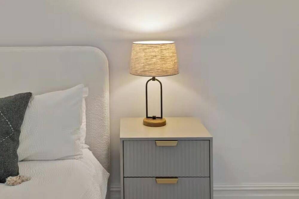 Ganze Wohnung, Luxury Victorian Two Bedroom Apartment in Sutton (London), London