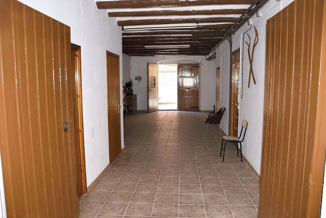 Four-Bedroom House in Arbeca, Costers del Segre