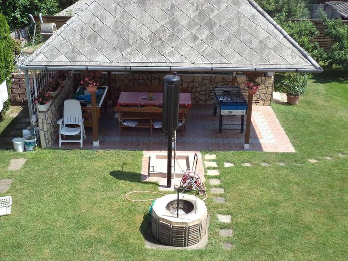 Gîte pour 2 personnes, avec jacuzzi ainsi que piscine et jardin dans Koroshegy - 3