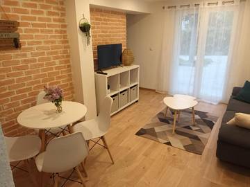 Gîte pour 2 personnes, avec terrasse à Salindres