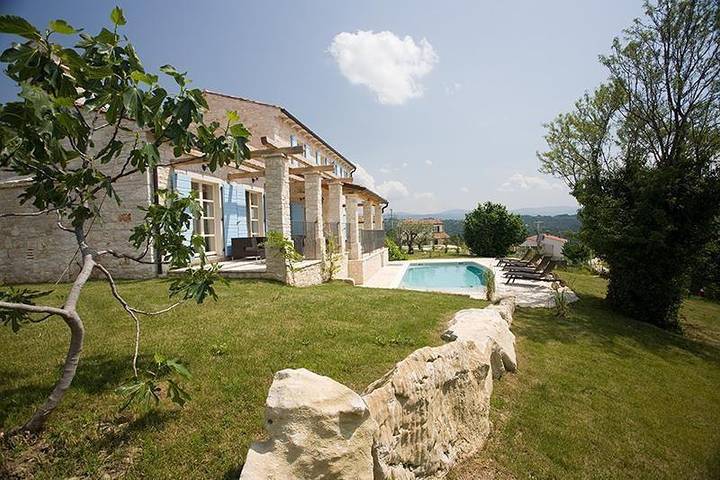 Ferienhaus für 8 Personen, mit Garten und Terrasse in Buzet