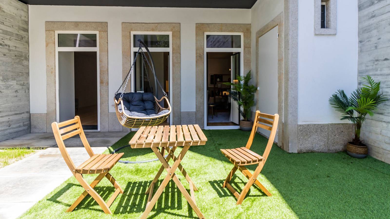 Appartamento intero, Almada 551 - 0.2 l Garden Oasis by Lovelystay in Cedofeita, Porto