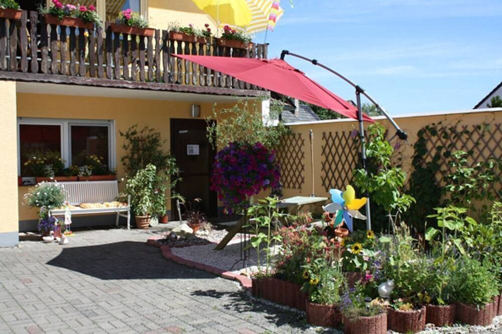 Ganze Wohnung, Neu renoviertes Apartement \"Mohnbrise\" in Meißner, Werra-Meißner-Kreis