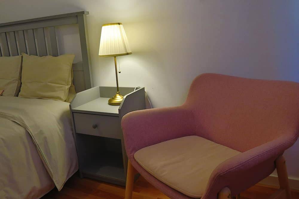 Geheel appartement, Central Renovated Apartment in Principe Real in Lapa, Lissabon