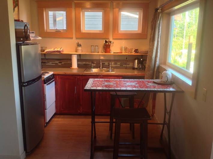 Vacation rental for 2 people, with yard and terrace in San Juan Islands