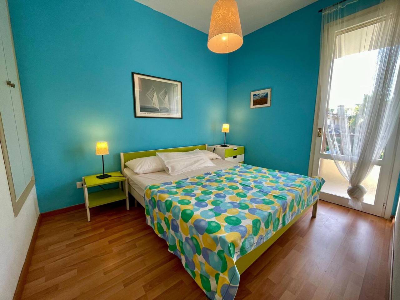 Casa colorata con piscina e giardino in Porto Santa Margherita, Caorle