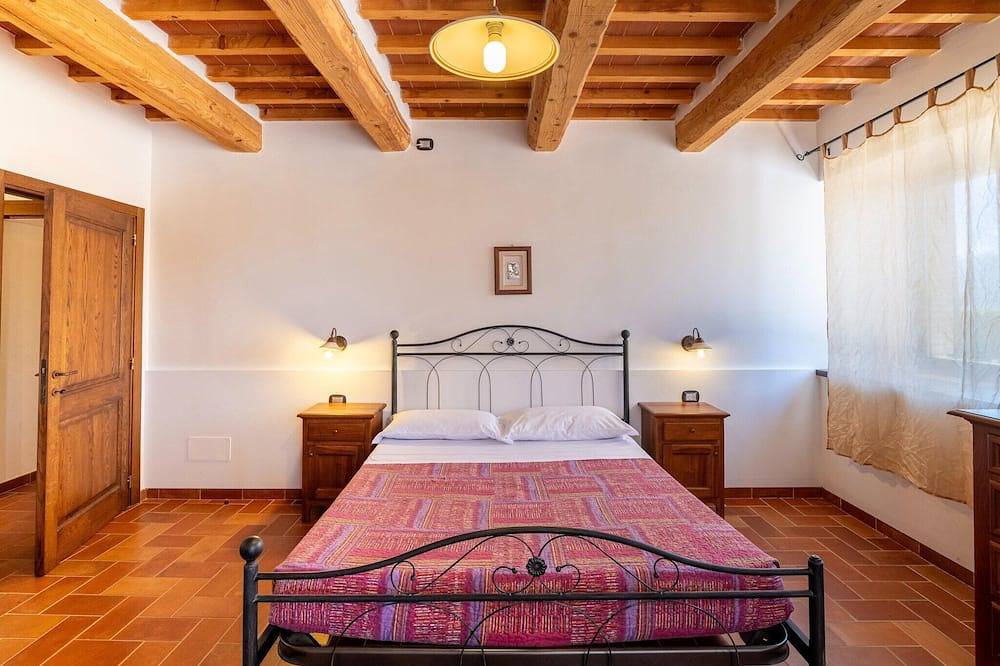 Appartamento intero, Casale nelle Marche con Piscina e Vista in Cagli, Valle del Metauro