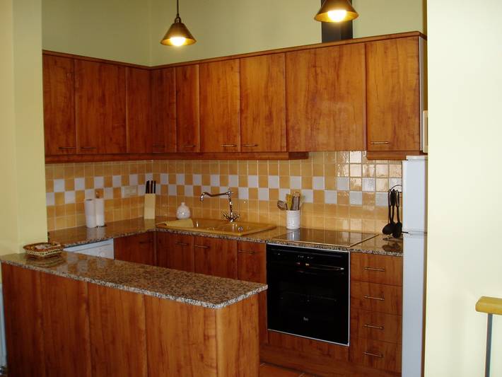 Casa rural para 6 personas, con jardín además de piscina y terraza, Familias con niños en Bages - 2