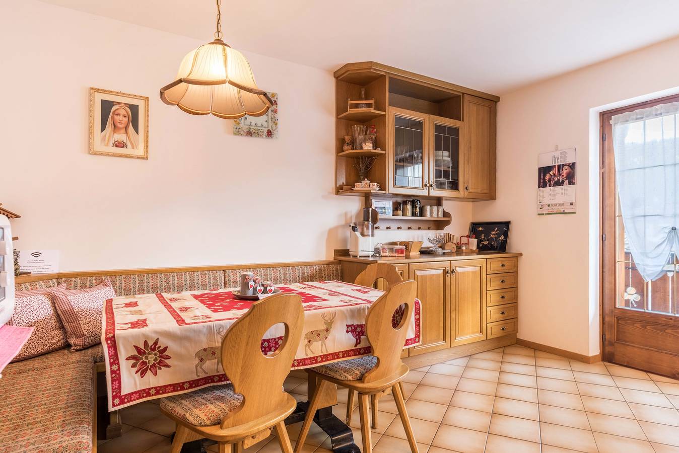 Ganze Wohnung, Apartment „Casa Sicina Albina“ mit Bergblick, Wlan und Balkon in Sicine, Valfloriana