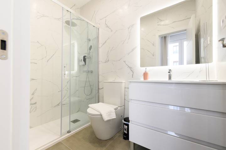 Apartamento entero, M Elegancia y Funcionalidad en San Bernar in Centro (Madrid), Madrid