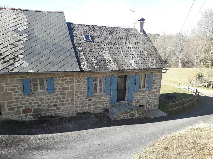 Gîte pour 4 personnes, avec terrasse et jardin