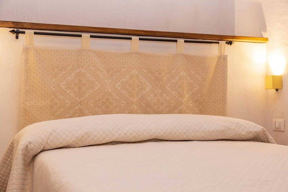 Appartamento intero, Domm'e Antoni - Appartamento nel cuore dell'Ogliastra in pietra e ginepro in Baunei, Provincia di Ogliastra