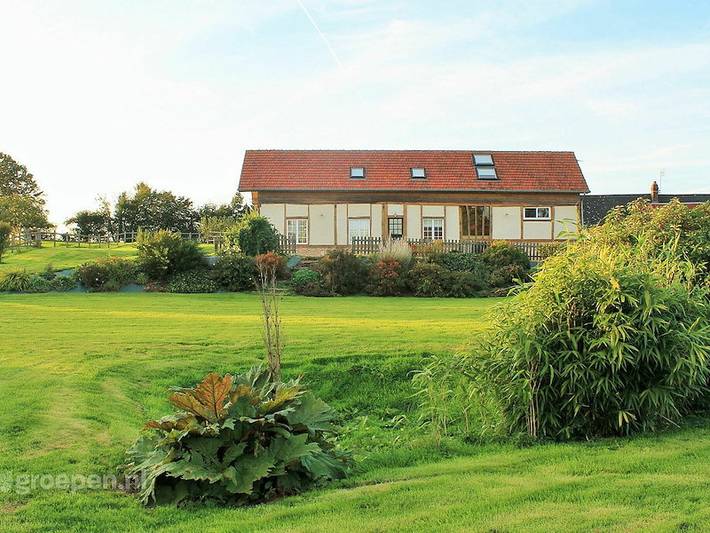 Location de vacances pour 10 personnes, avec balcon/terrasse et terrasse à Haudricourt