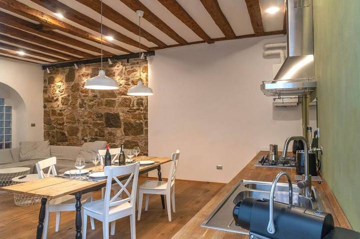 Vacation rental for 4 people in Trieste