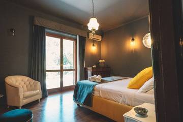 Villa for 26 Guests in Rome, Rome Province, Picture 1